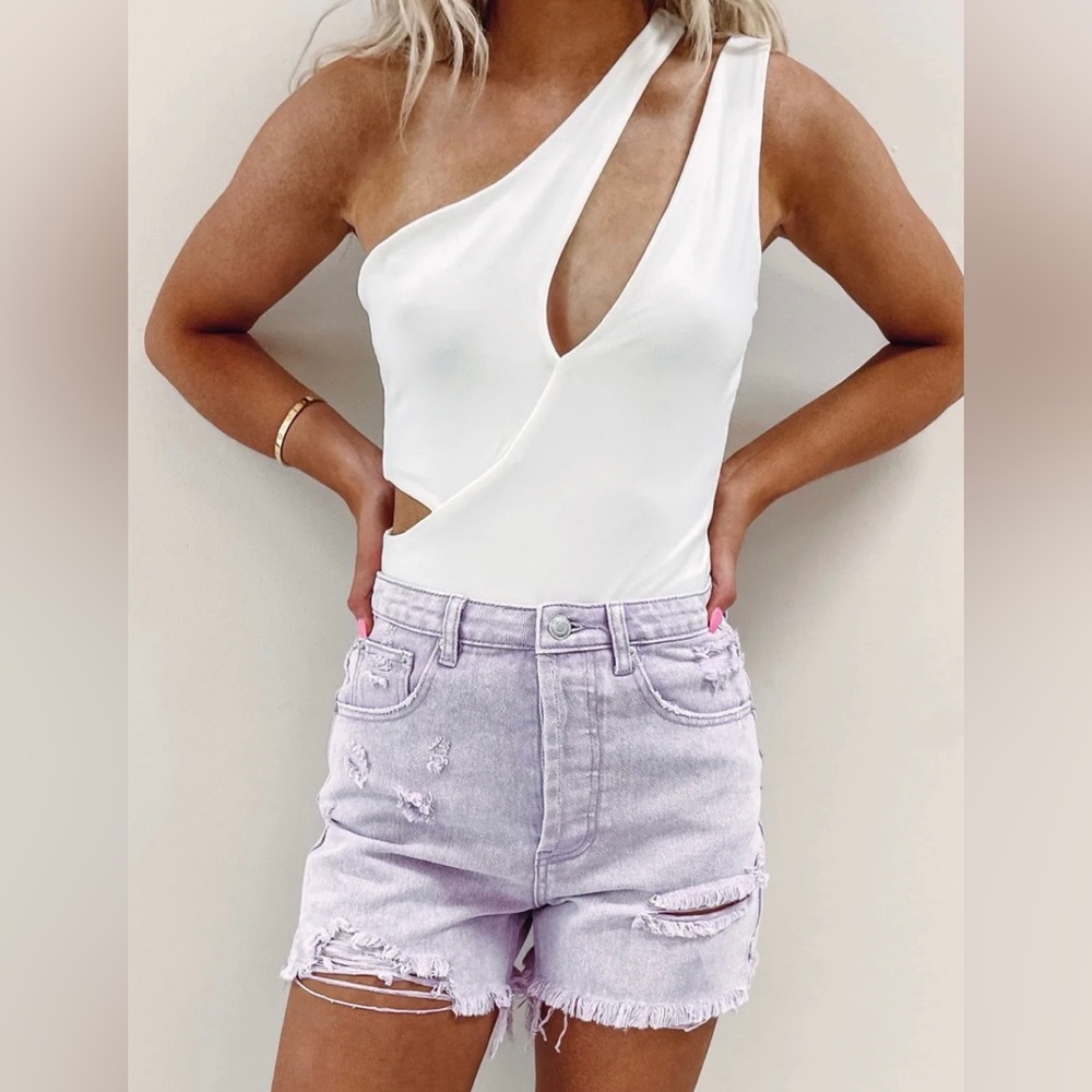 High Waisted Distressed Denim Shorts - Small/Size 26 NWT